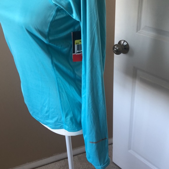 Nike Long Sleeve - Picture 3 of 7